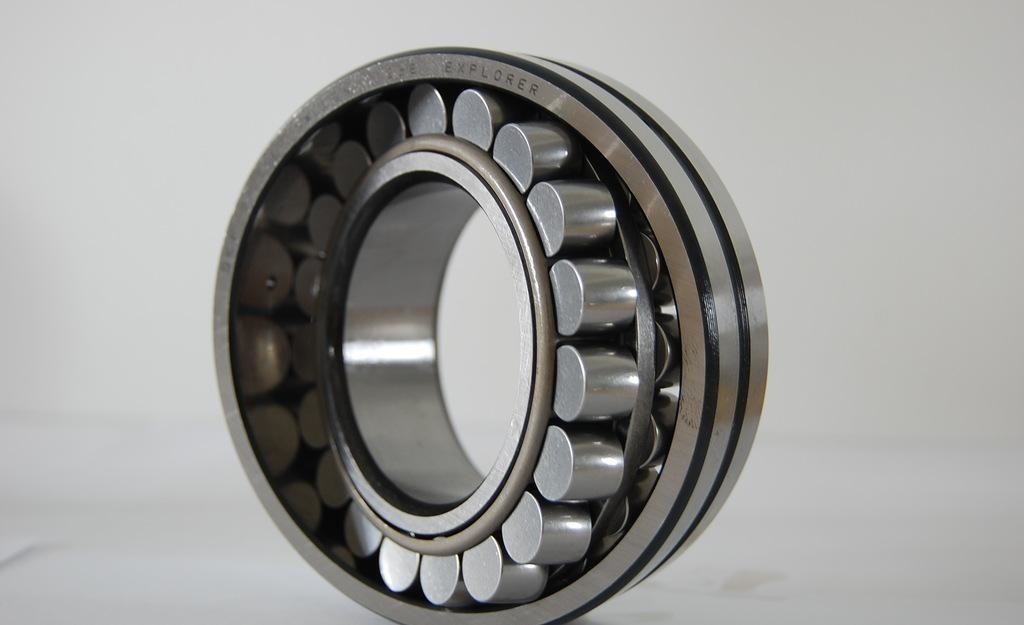 roulement sphérique en acier chrome 22225 avec type de joints ouverts et manchon adaptateur