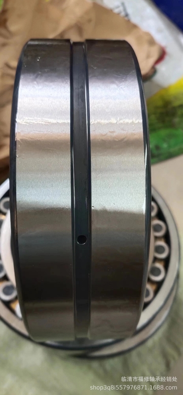 21304 roulements à rouleaux sphériques à double rangée de 20*52*15 mm de taille et de précision P0
