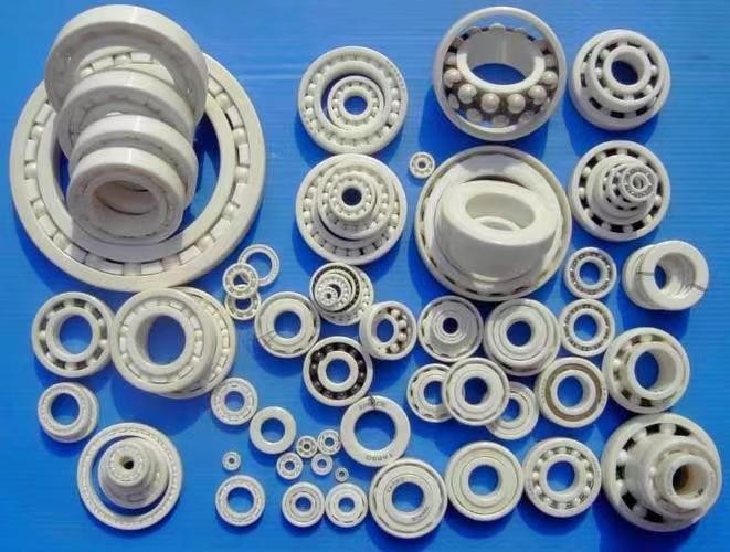 Longue durée de vie et durable 608ZZ roulements à billes en céramique à rainure profonde pour une durabilité à température